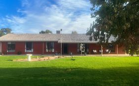 Wings Field - Relaxing Family Farm Stay